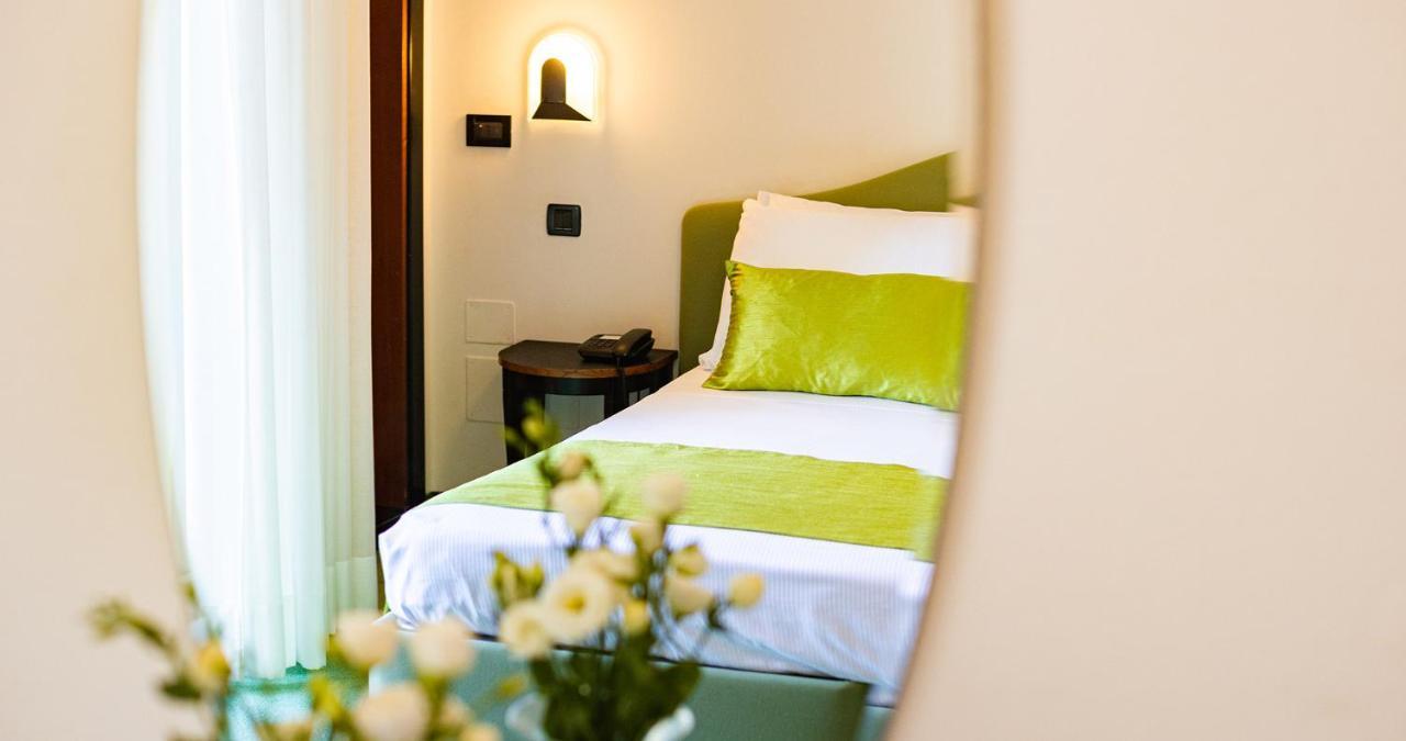 Quarto Superior com Cama de Casal ou 2 de Solteiro