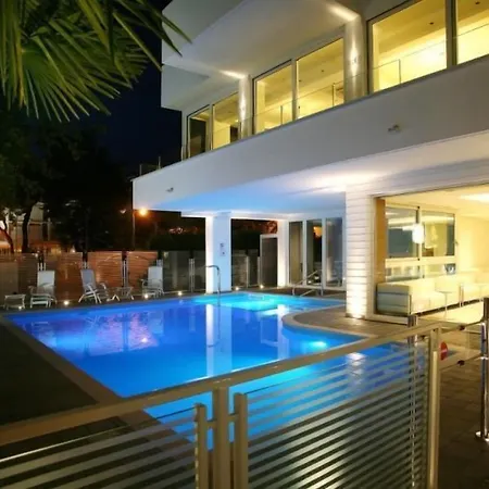 Hotel Fantasy-3